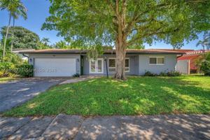 featured image of 609 N 46th Ave