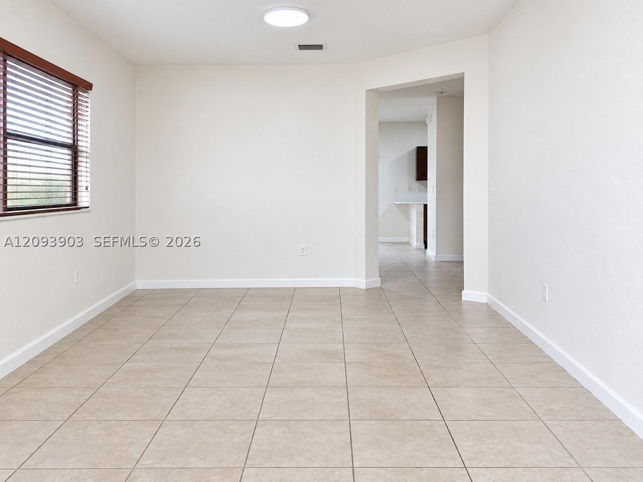 3737 Se 2nd Dr #3737 - Photo 3 of 12