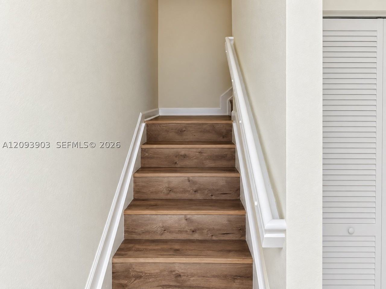 3737 Se 2nd Dr #3737 - Photo 7 of 12