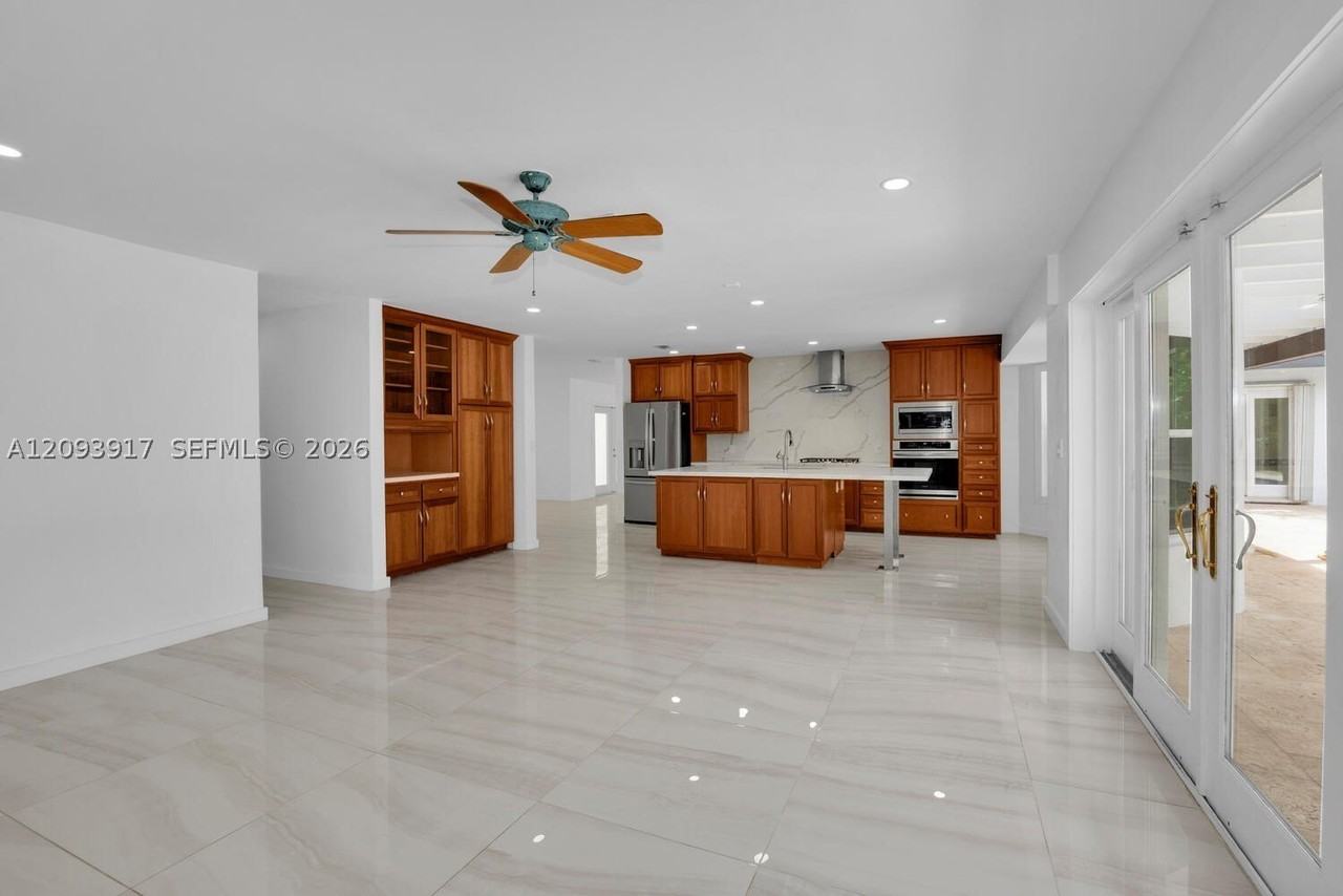 13840 Sw 74th Ave - Photo 5 of 23