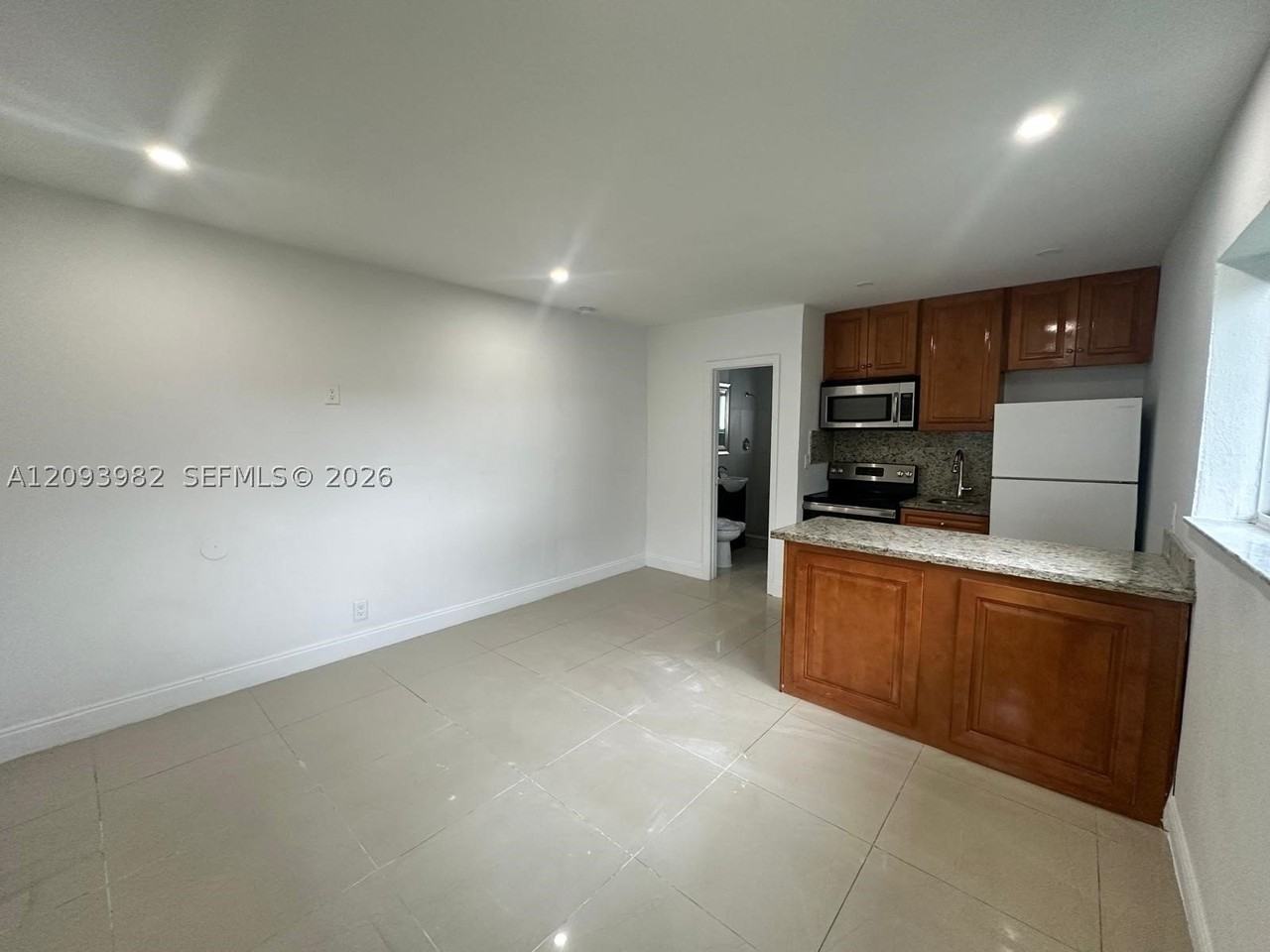 6220 Dawson St #4 - Photo 3 of 8