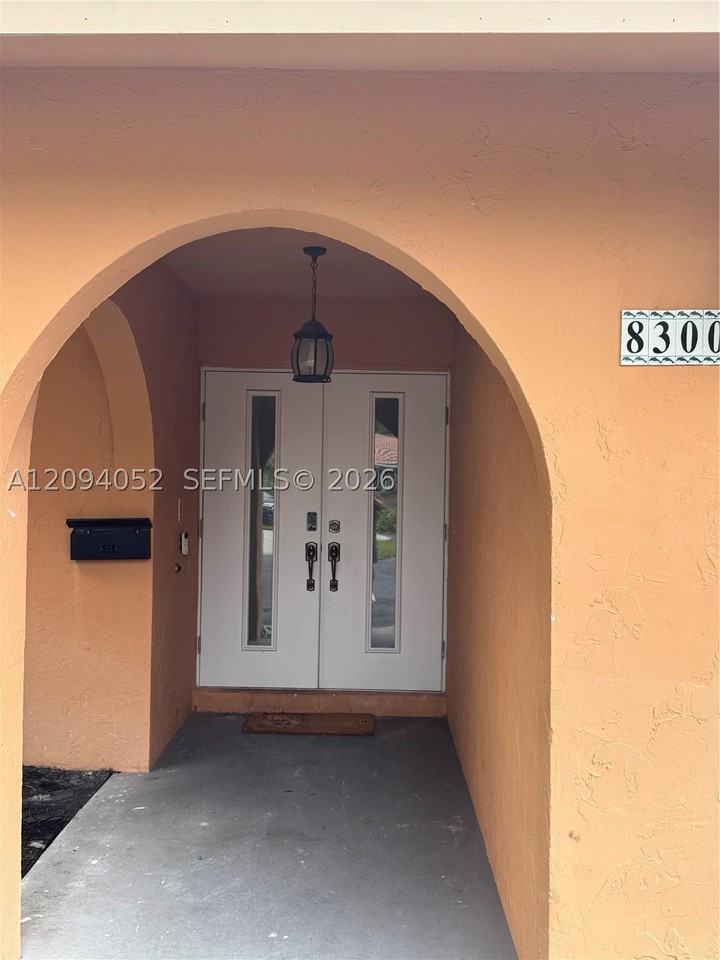 8300 Nw 35th Ct - Photo 4 of 41