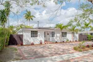 featured image of 5951 Sw 46th Ter