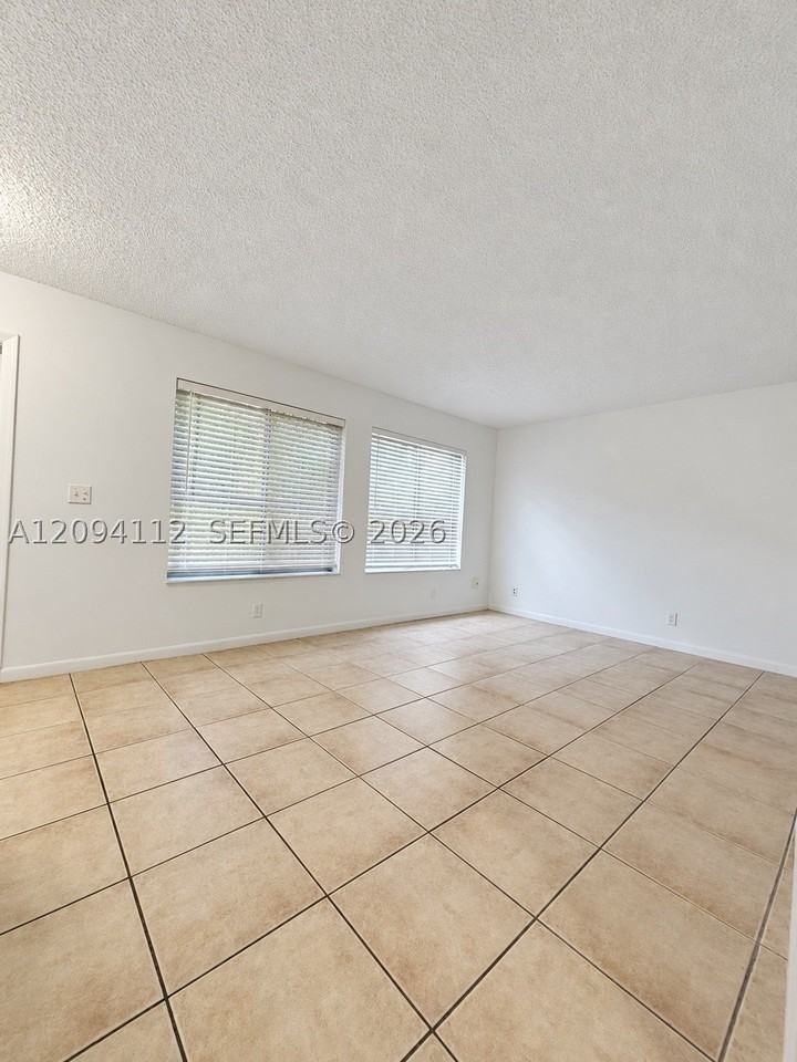 5348 Bosque Ln #105 - Photo 5 of 15