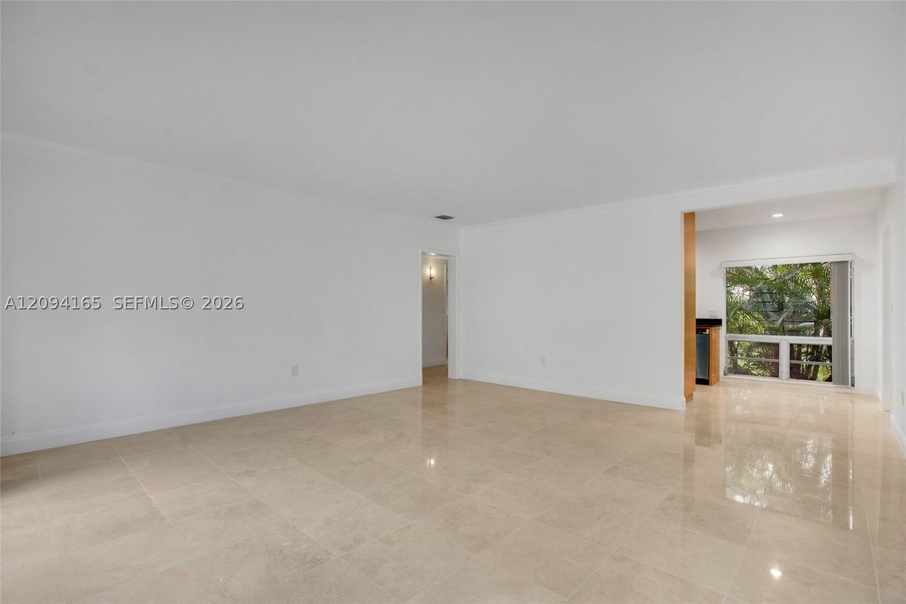50 Park Dr #5 - Photo 5 of 23
