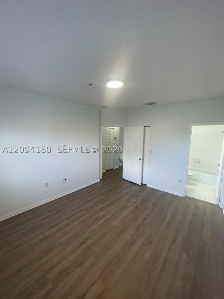 5600 Nw 114th Pl #202 - Photo 7 of 12