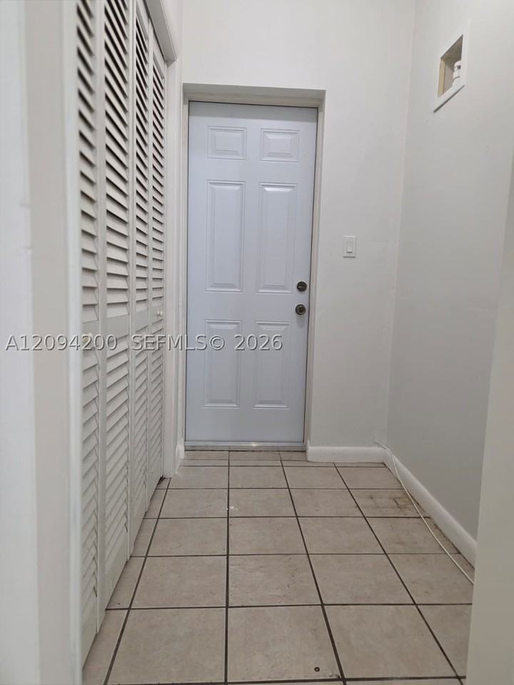 9801 Sw 13th Ct #9801 - Photo 2 of 7