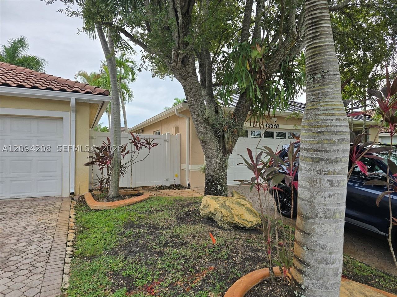 13318 Sw 144th Ter #0 - Photo 7 of 48