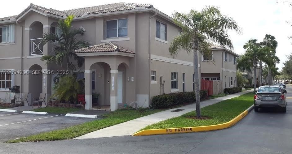 16620 Nw 72nd Ct #16620 - Photo 2 of 4