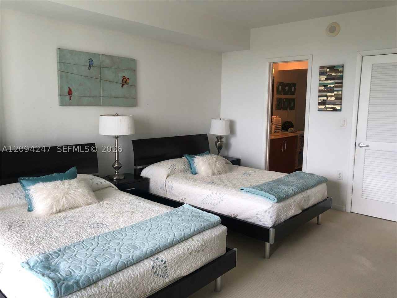 10275 Collins Ave #427 - Photo 6 of 12