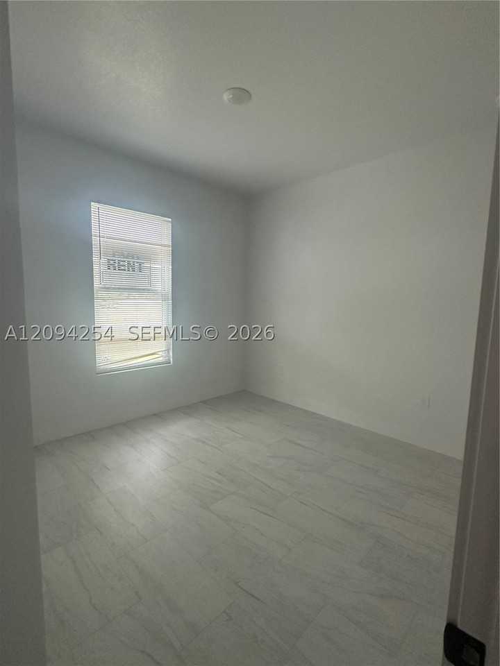 1131 Harvest Ave #A - Photo 4 of 25