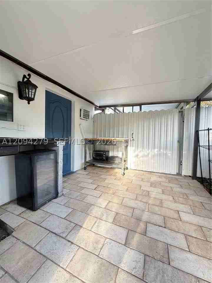 16211 Sw 109th Ave - Photo 5 of 11