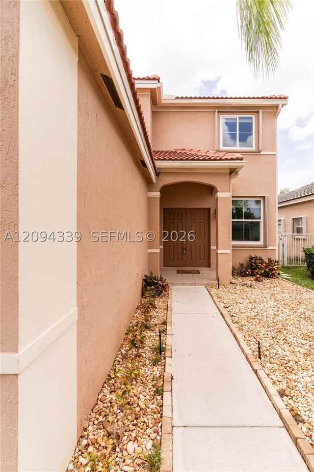 1306 Banyan Way #1306 - Photo 3 of 42