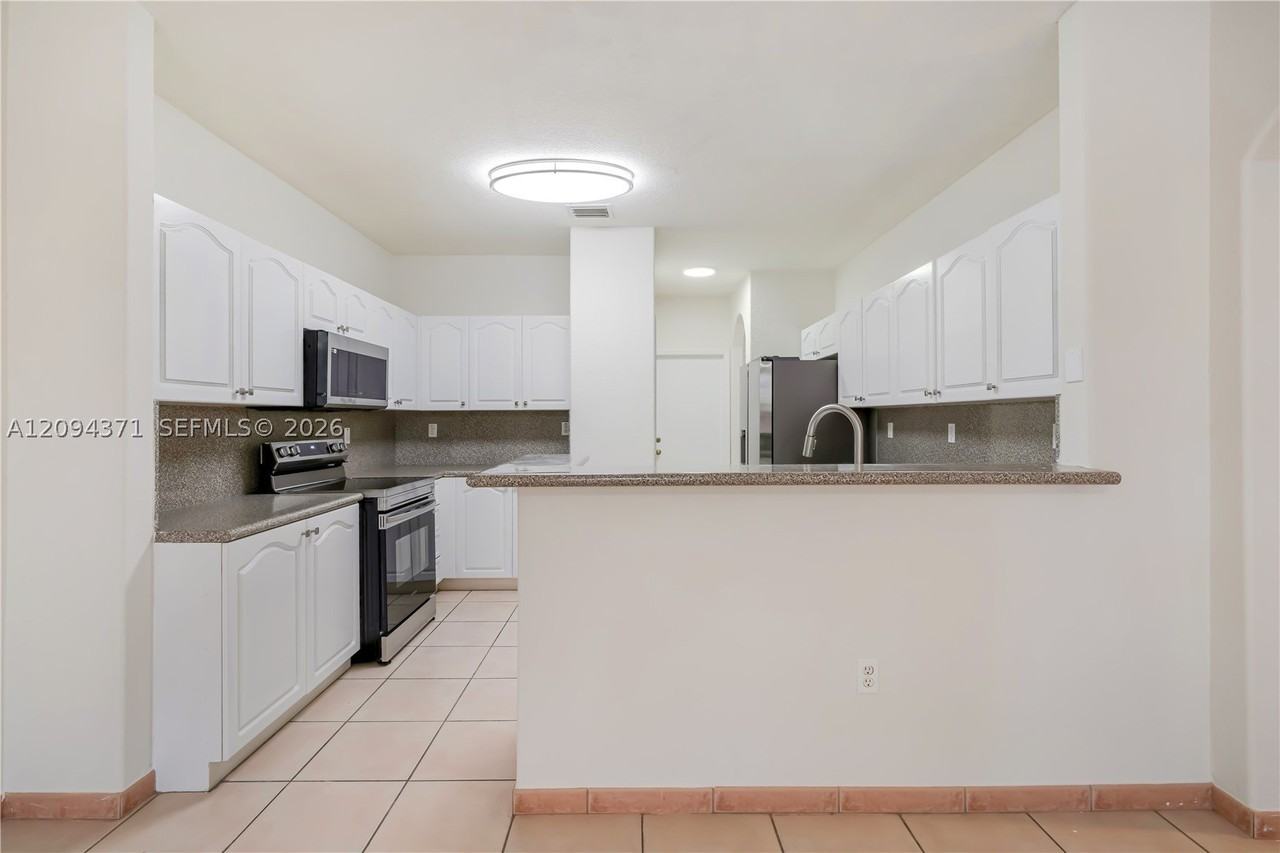 15470 Sw 41st Ter - Photo 3 of 20