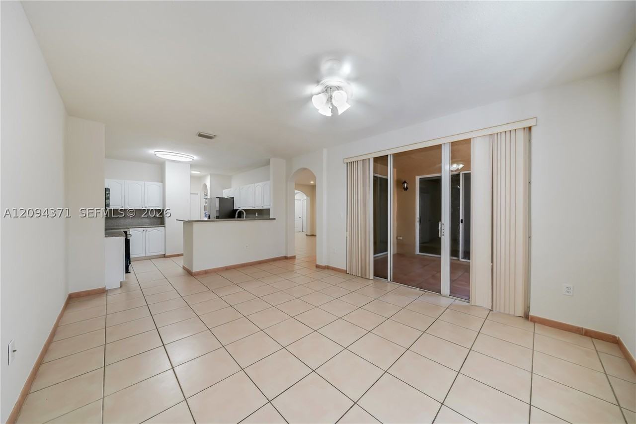 15470 Sw 41st Ter - Photo 4 of 20