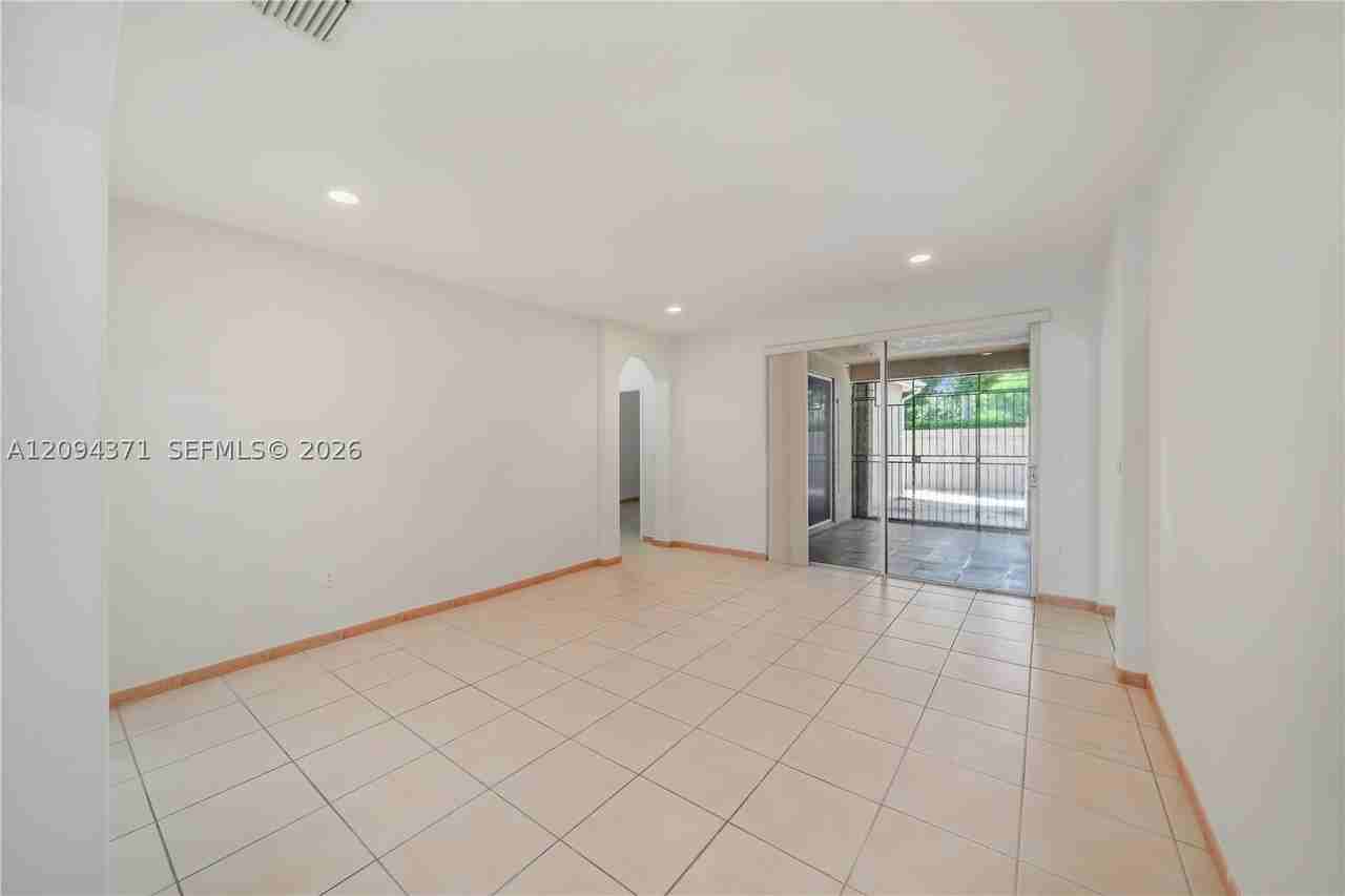 15470 Sw 41st Ter - Photo 6 of 20