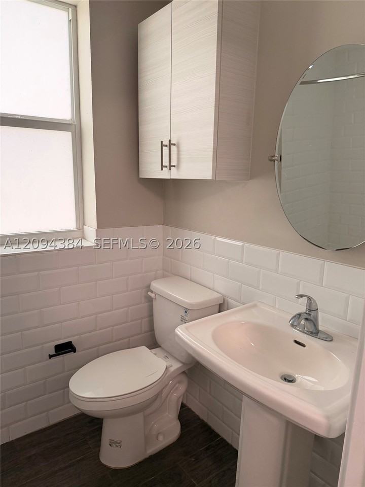 115 Menores Ave #8 - Photo 6 of 11