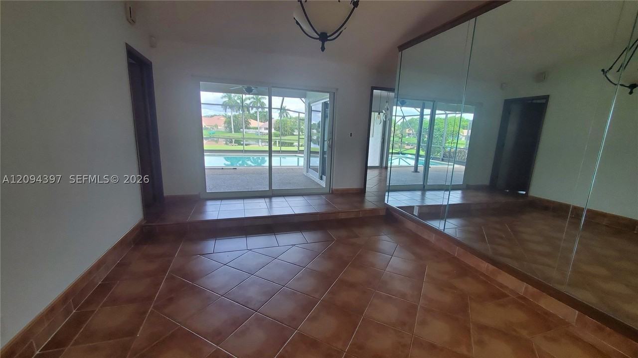 1060 Nw 110th Ln #1060 - Photo 2 of 13