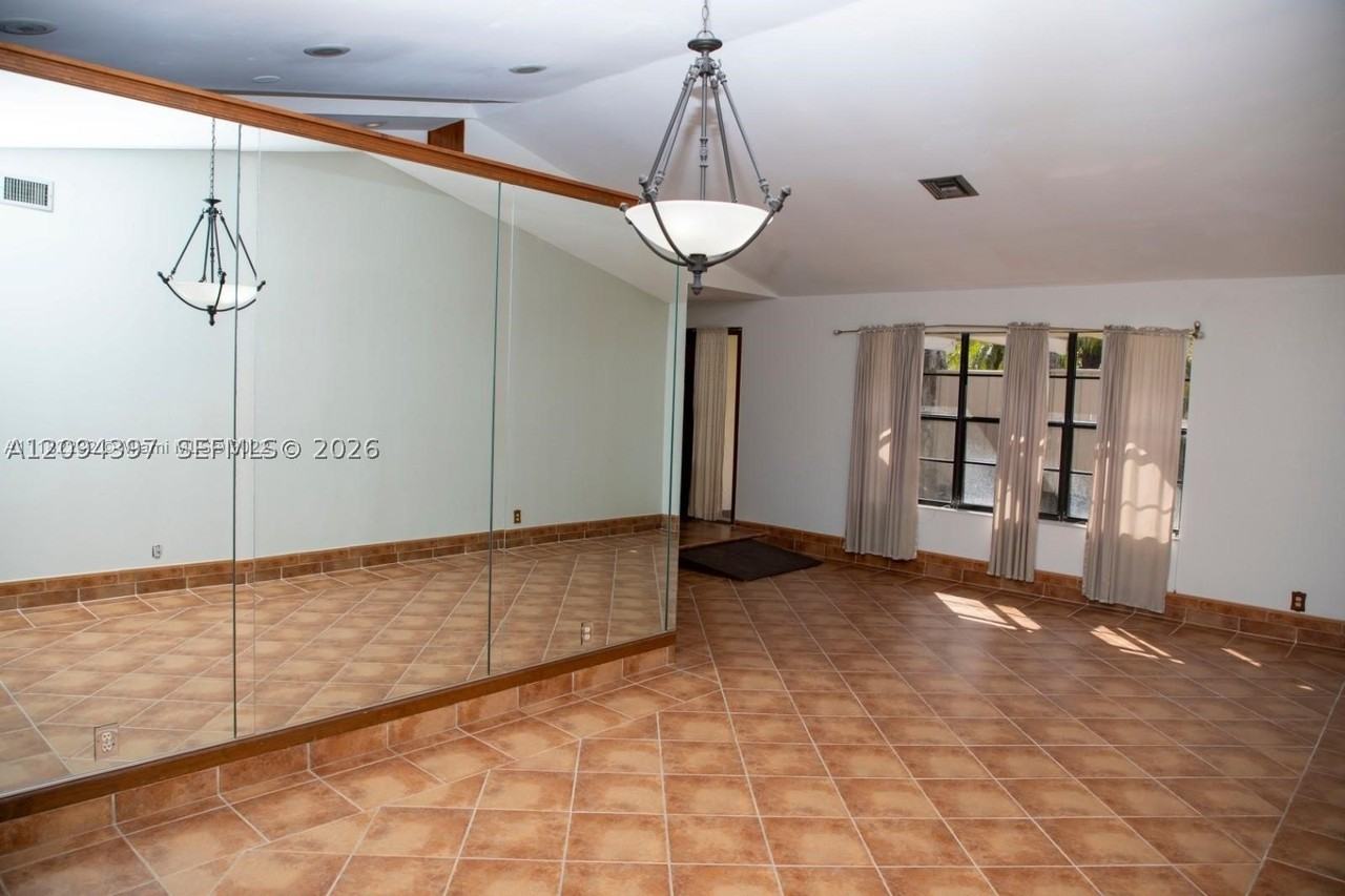 1060 Nw 110th Ln #1060 - Photo 3 of 13