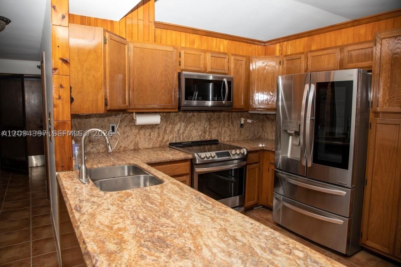1060 Nw 110th Ln #1060 - Photo 6 of 13