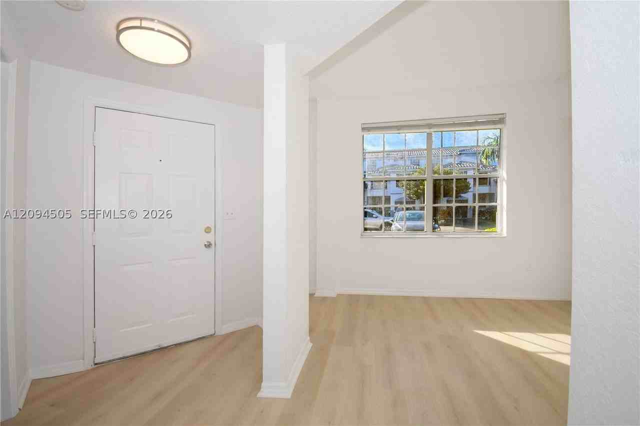 775 Sw 148th Ave #1605 - Photo 5 of 27