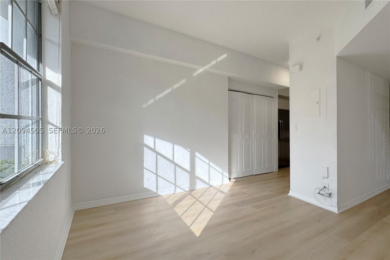 775 Sw 148th Ave #1605 - Photo 7 of 27