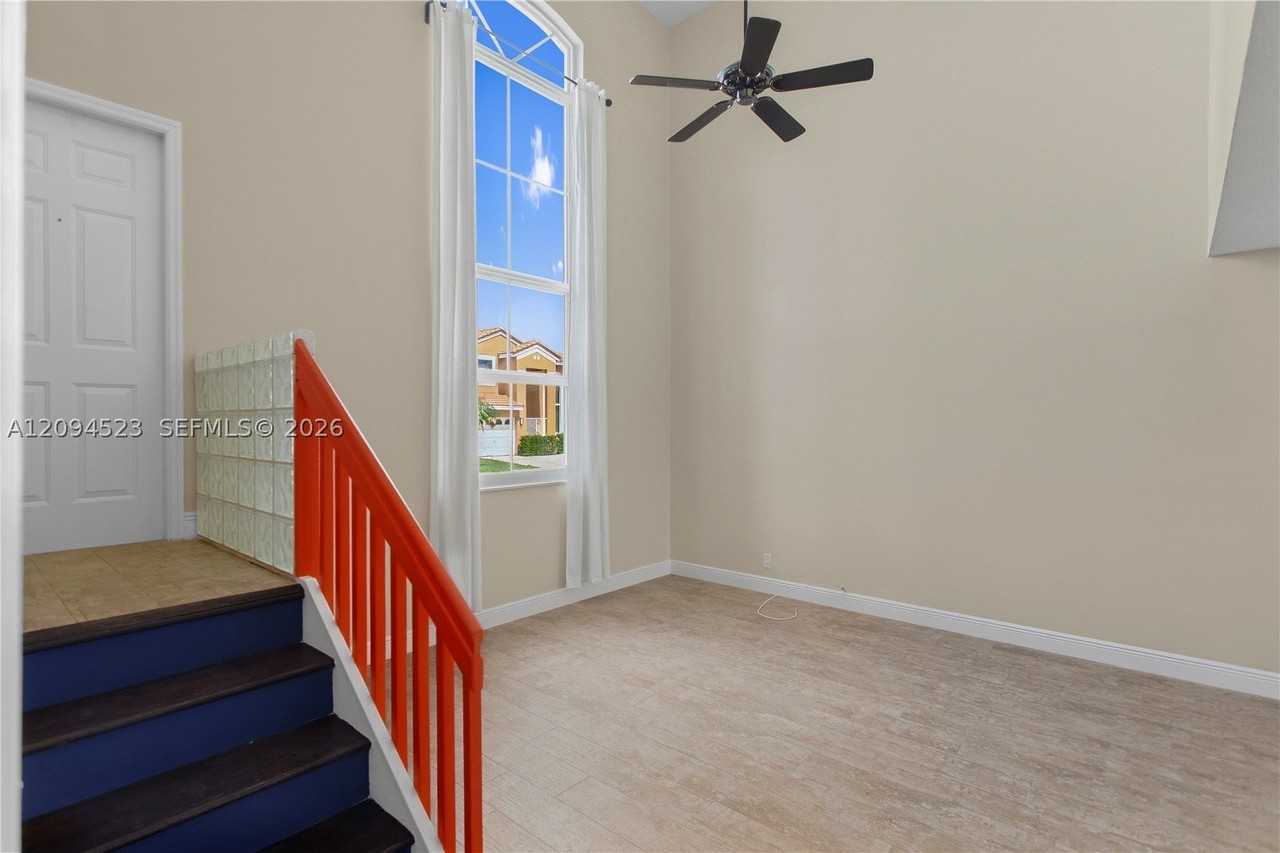 7504 Viscaya Cir - Photo 7 of 50