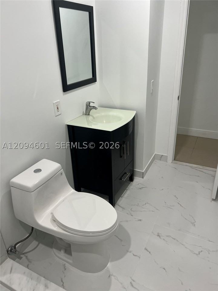 14720 Sw 103rd Ct - Photo 3 of 18
