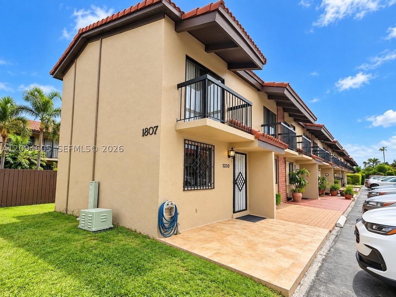 1807 Sw 107th Ave #2210 - Photo 4 of 15