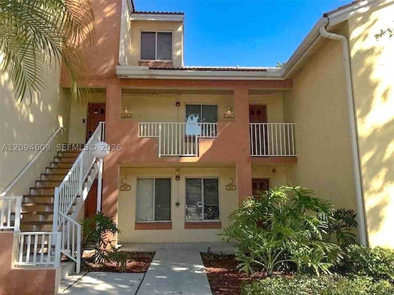 990 Coral Club Dr #990 - Photo 2 of 14