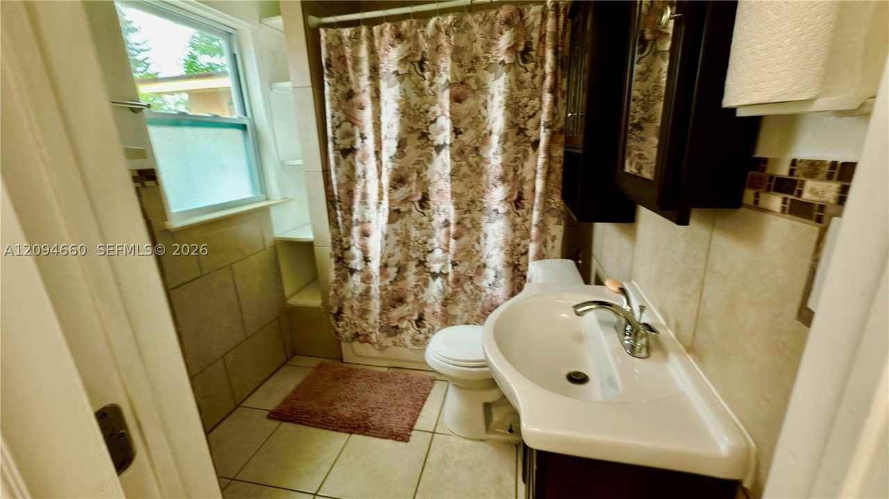 616 Sw 8th Ave #620 - Photo 6 of 8