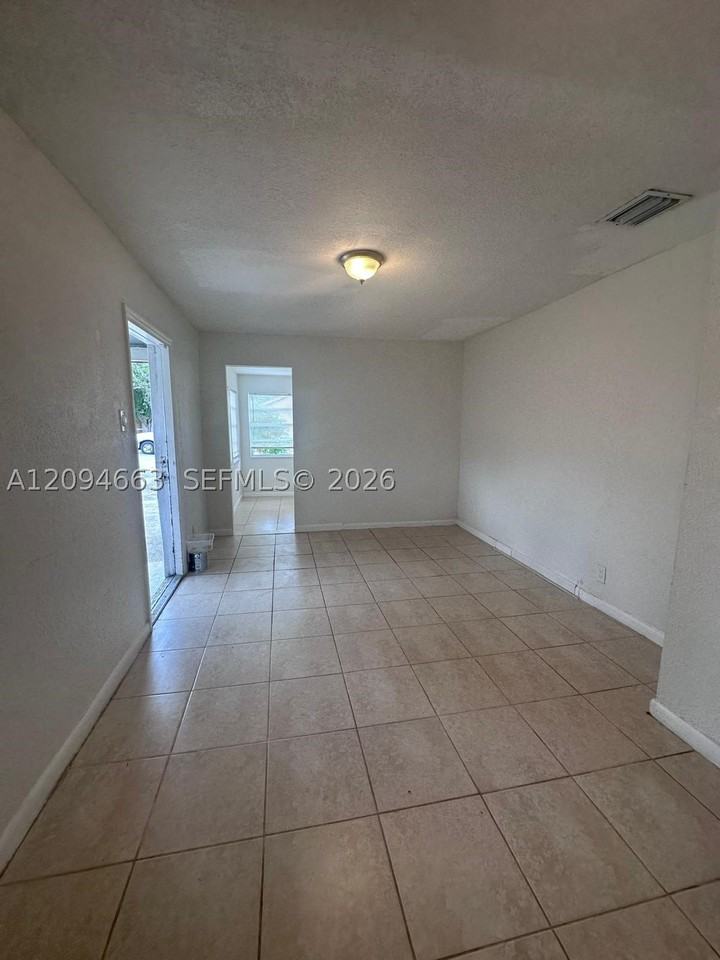 2837 Nw 9th Ct #1 - Photo 7 of 21