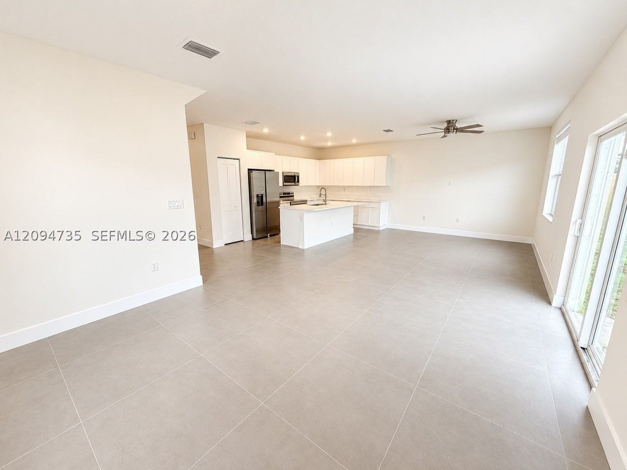 2518 Se 26th Ter #0 - Photo 6 of 23