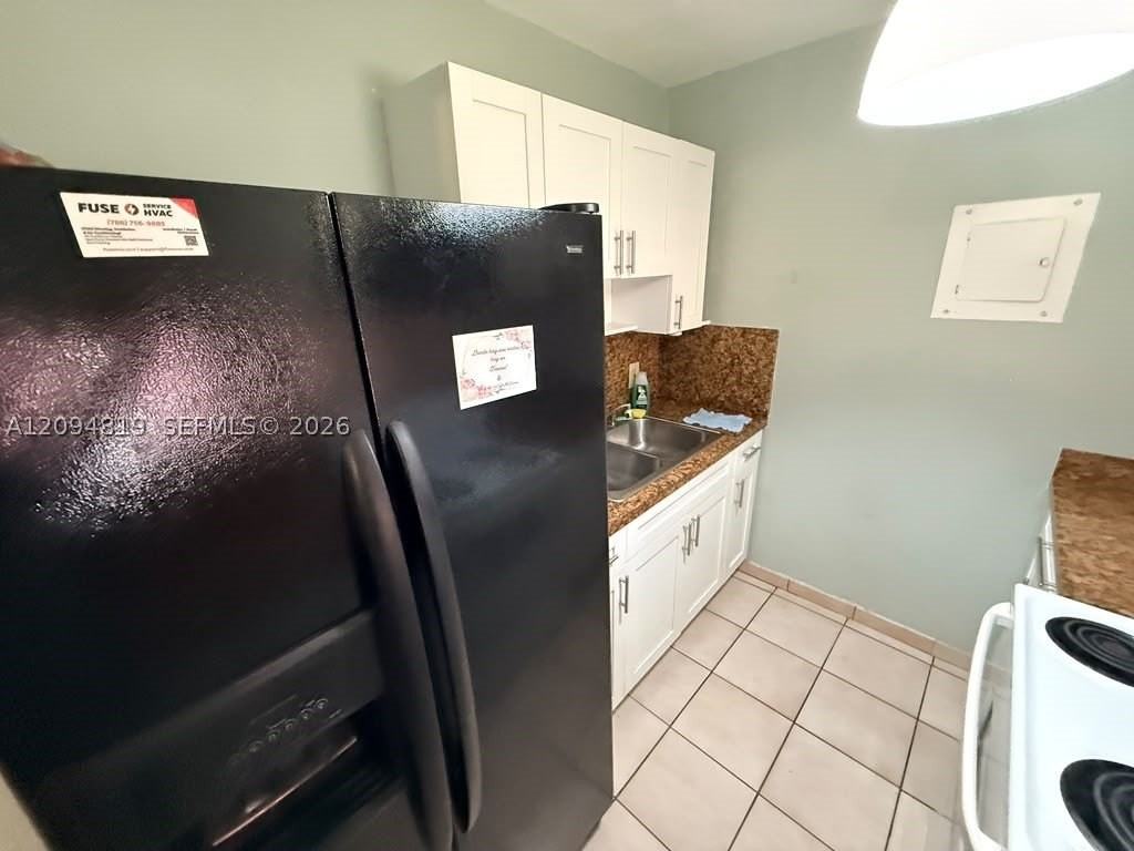 1285 W 26th Pl #205 - Photo 5 of 10