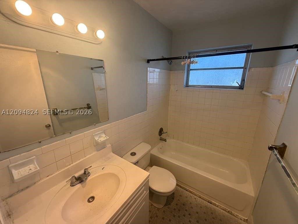 1663 Ne Miami Gardens Dr #238 - Photo 5 of 7