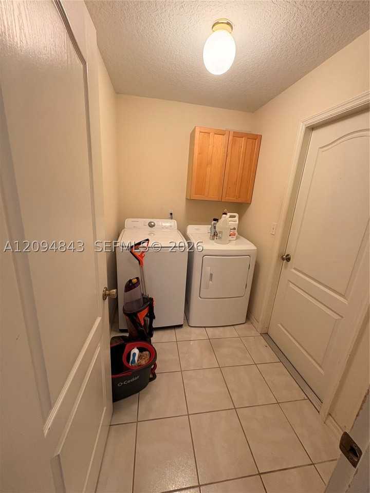 608 Gentle Breeze Dr - Photo 7 of 9