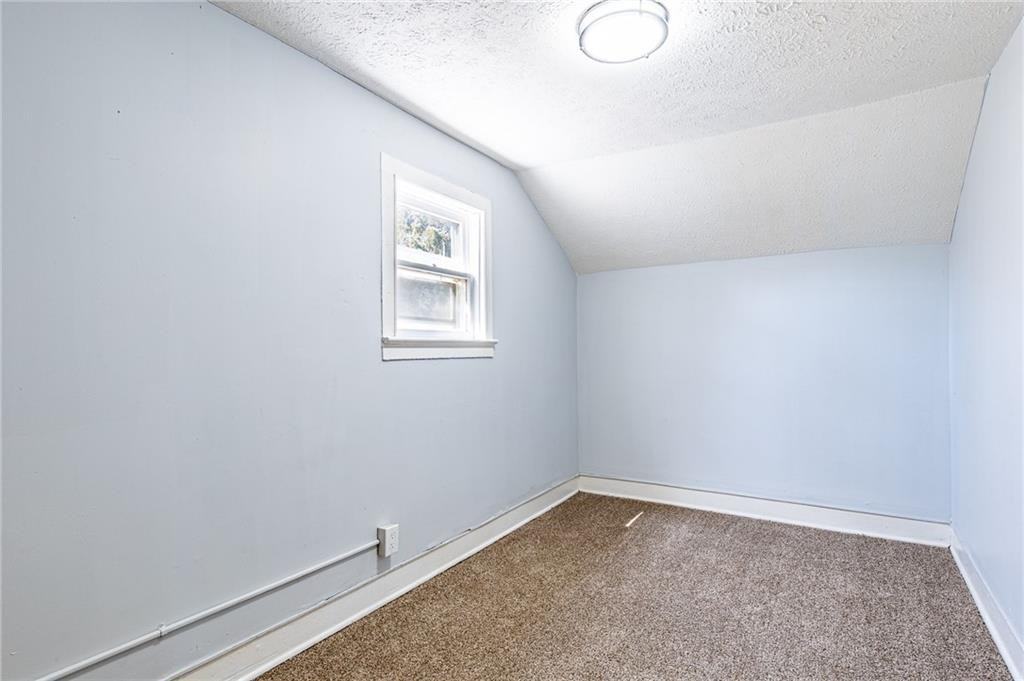 223 Orchard St #1 - Photo 6 of 9