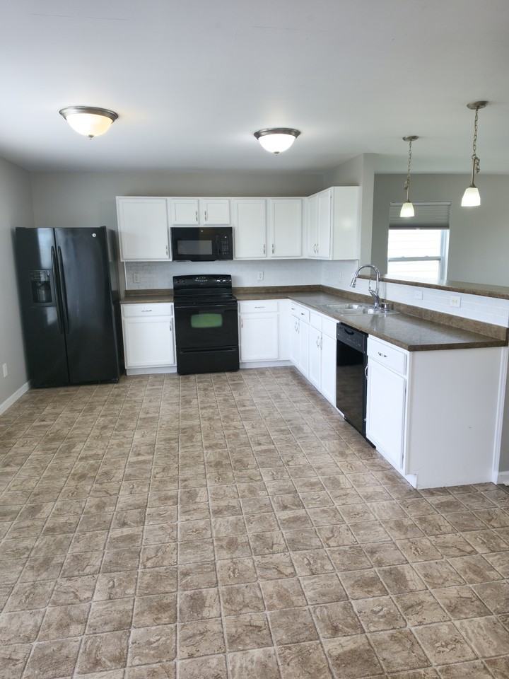 5818 Sable Ridge Dr Se #1 - Photo 4 of 10