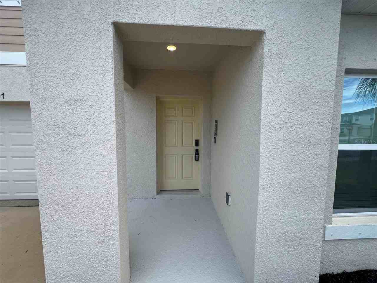 12607 Hysmith Loop - Photo 2 of 50