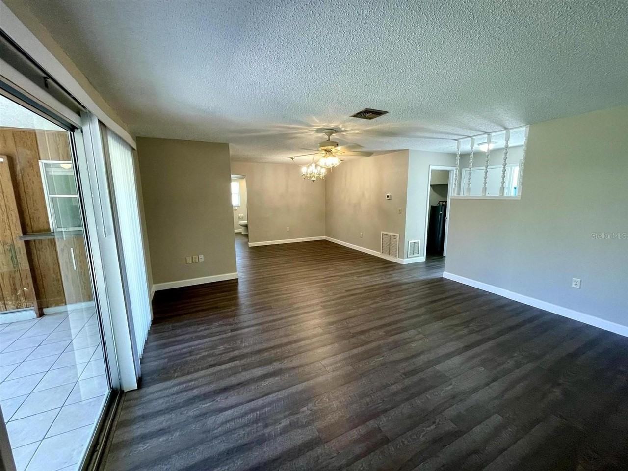 2622 Sweetland Ave - Photo 5 of 29