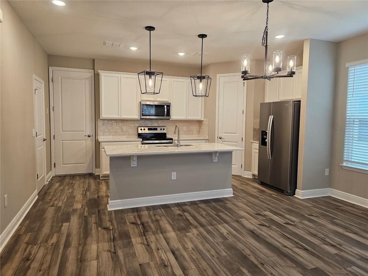 12295 Bracco St - Photo 2 of 46