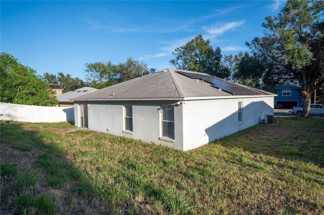 1836 Ridge Valley St - Photo 6 of 50