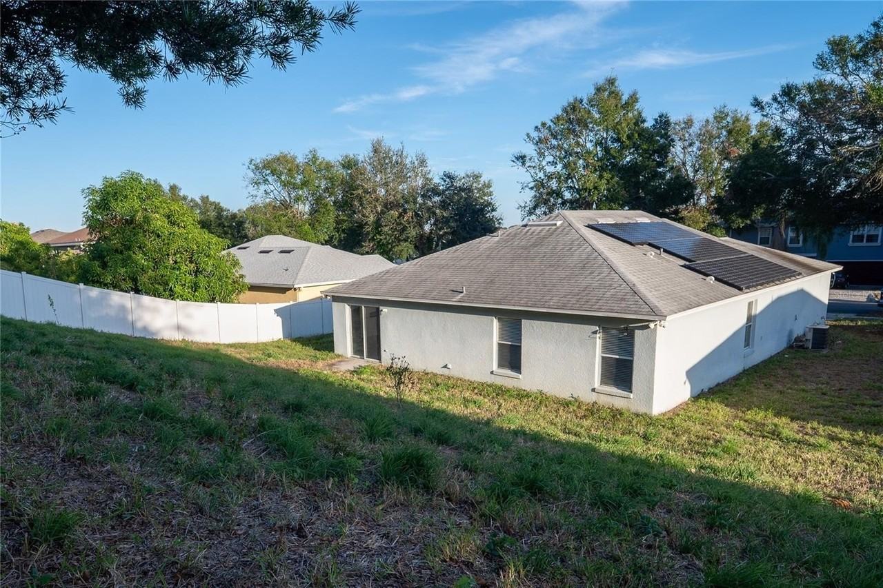 1836 Ridge Valley St - Photo 7 of 50