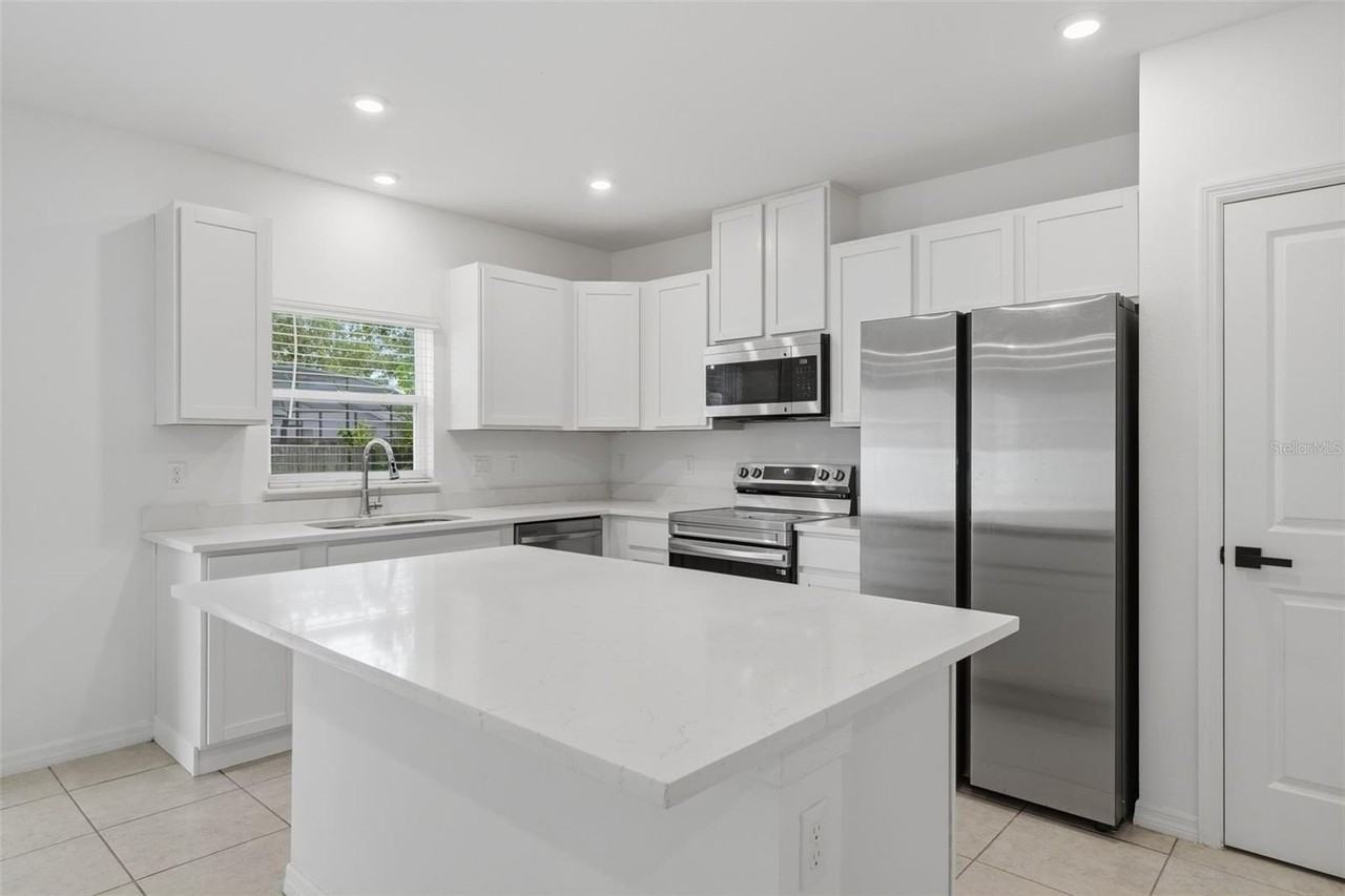 604 Del Aire Ct - Photo 6 of 33