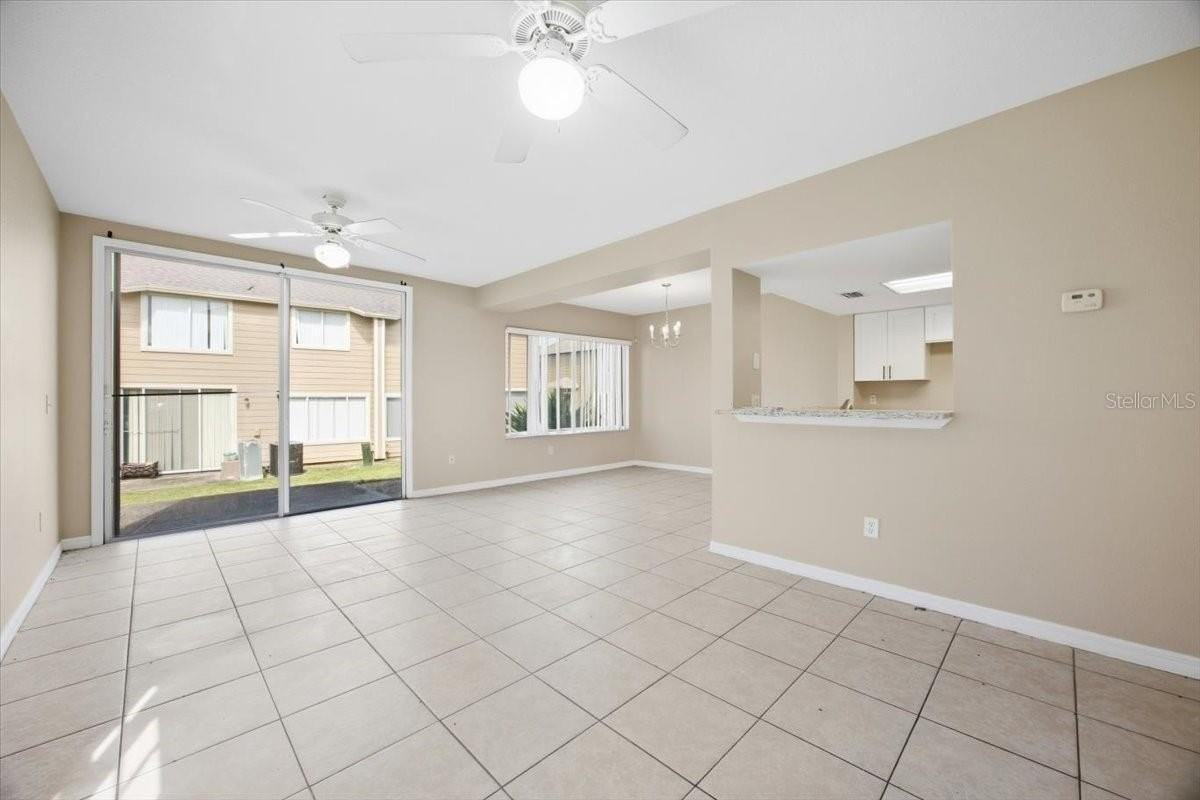 207 Australian Way - Photo 4 of 21