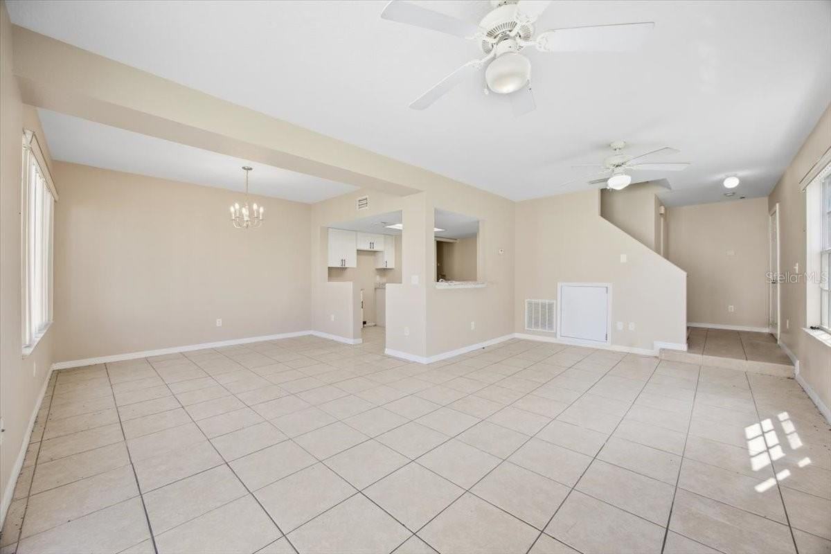 207 Australian Way - Photo 5 of 21