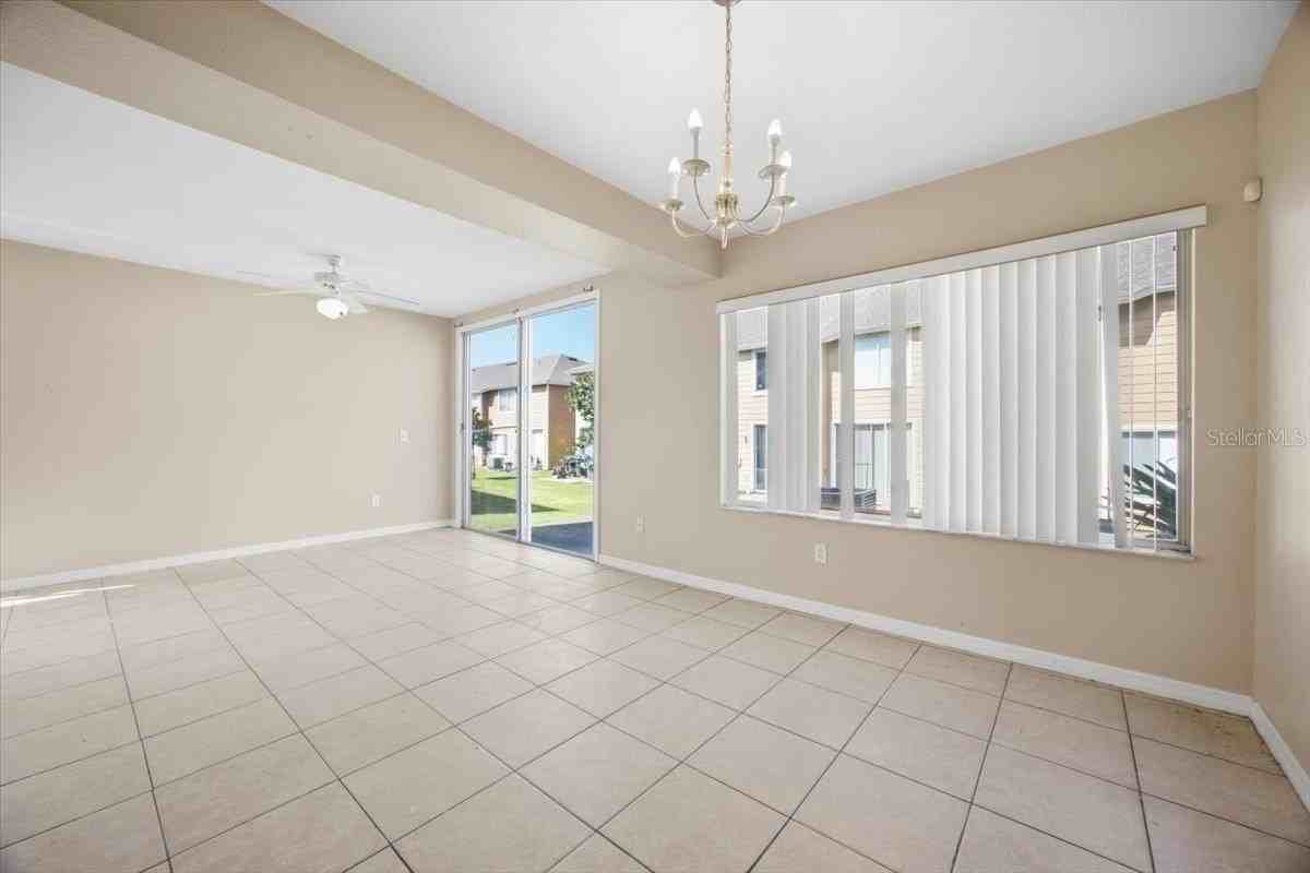 207 Australian Way - Photo 6 of 21