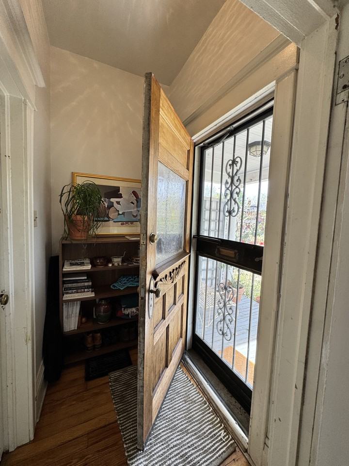 2539 N High St #1 - Photo 2 of 38