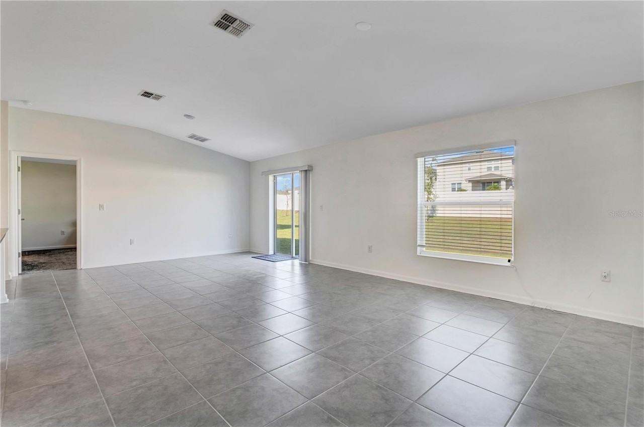 865 Citrus Reserve Blvd - Photo 7 of 20