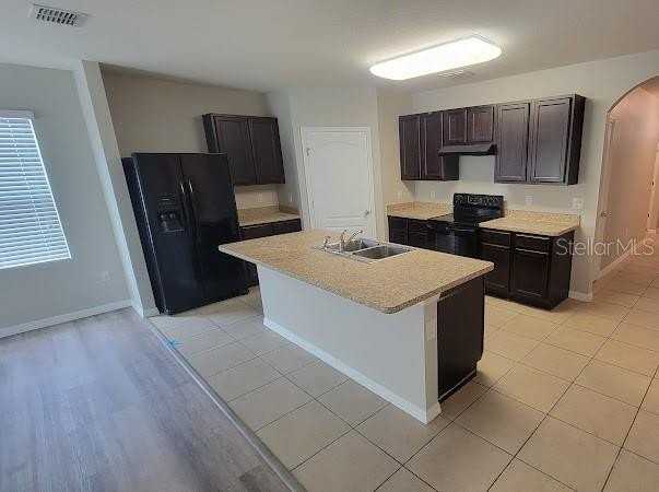 4206 Roberta Dr - Photo 5 of 9